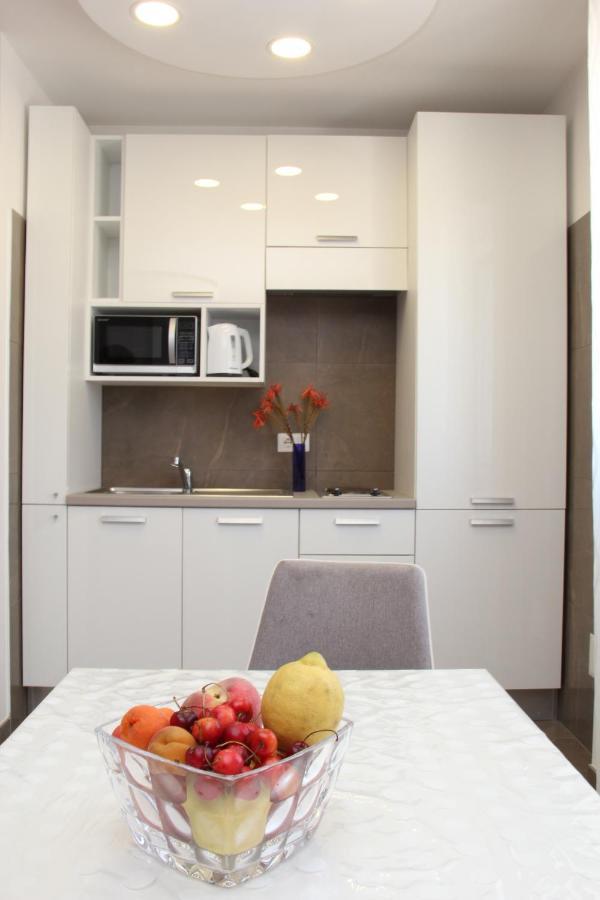 Mondo Suites Apartments Naples Exterior photo