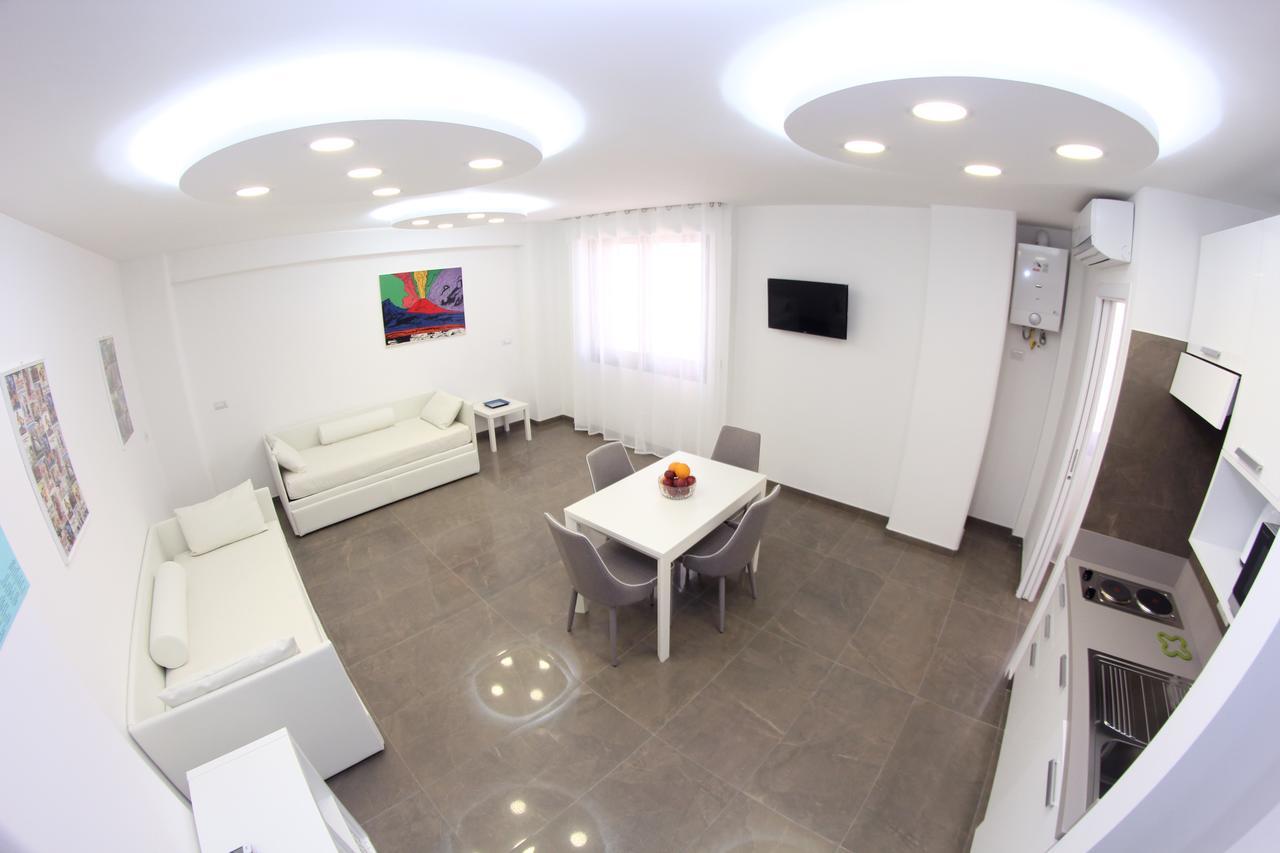 Mondo Suites Apartments Naples Exterior photo